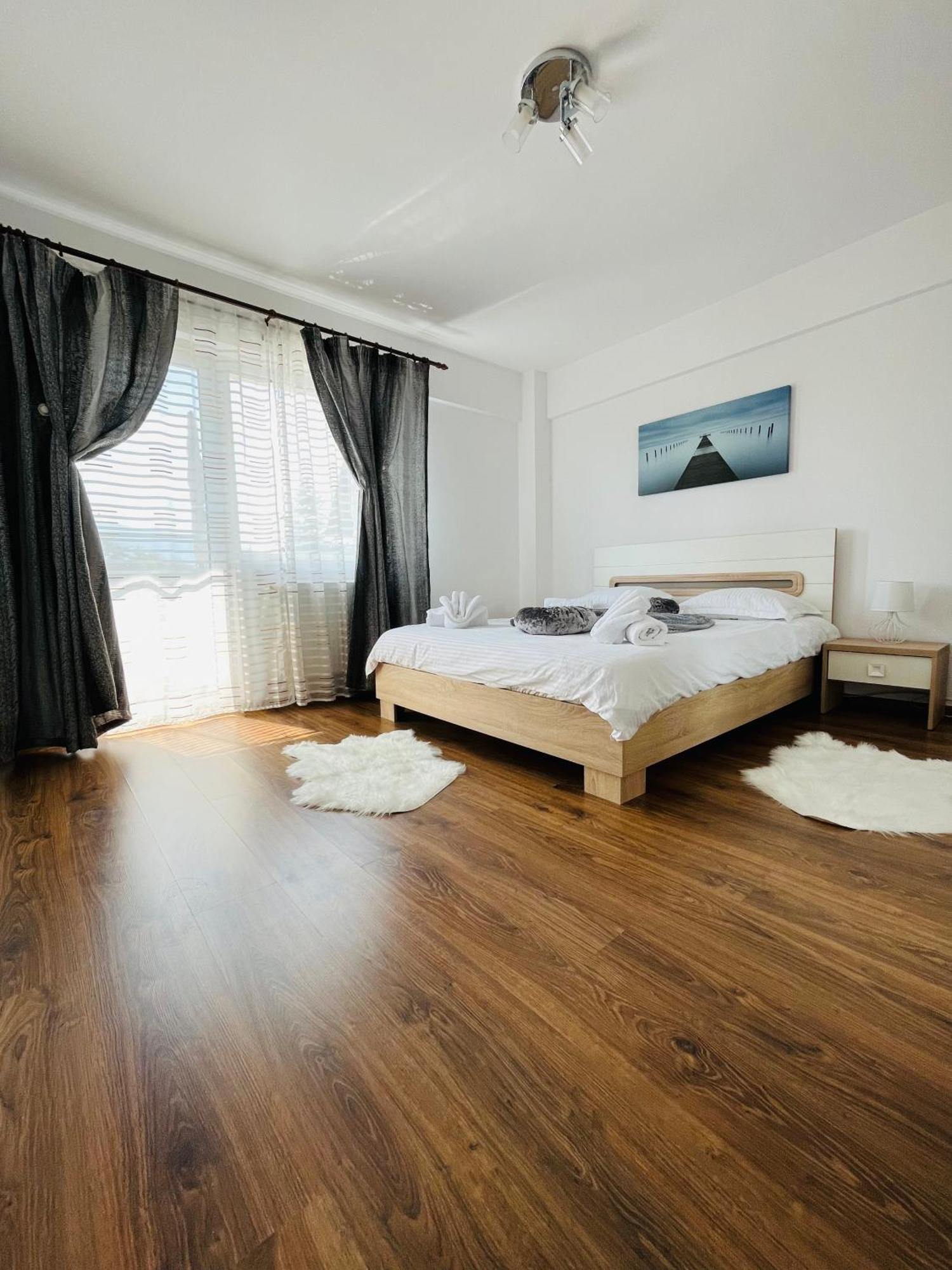 Green Apartaments เซอร์เนช ภายนอก รูปภาพ