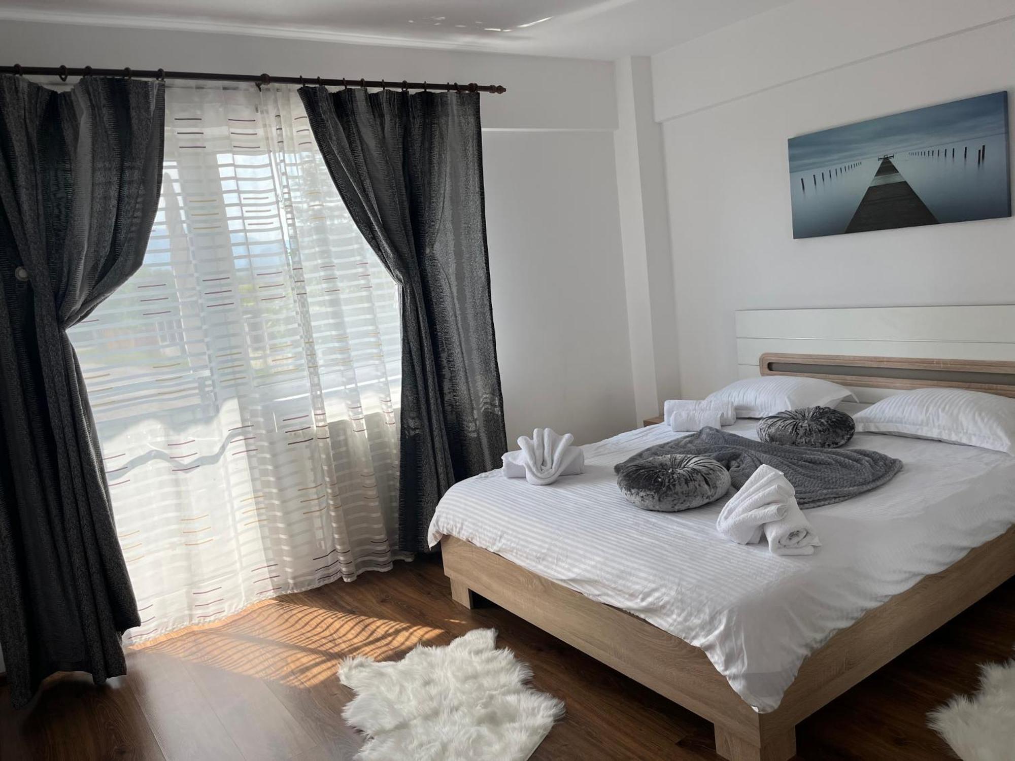 Green Apartaments เซอร์เนช ภายนอก รูปภาพ