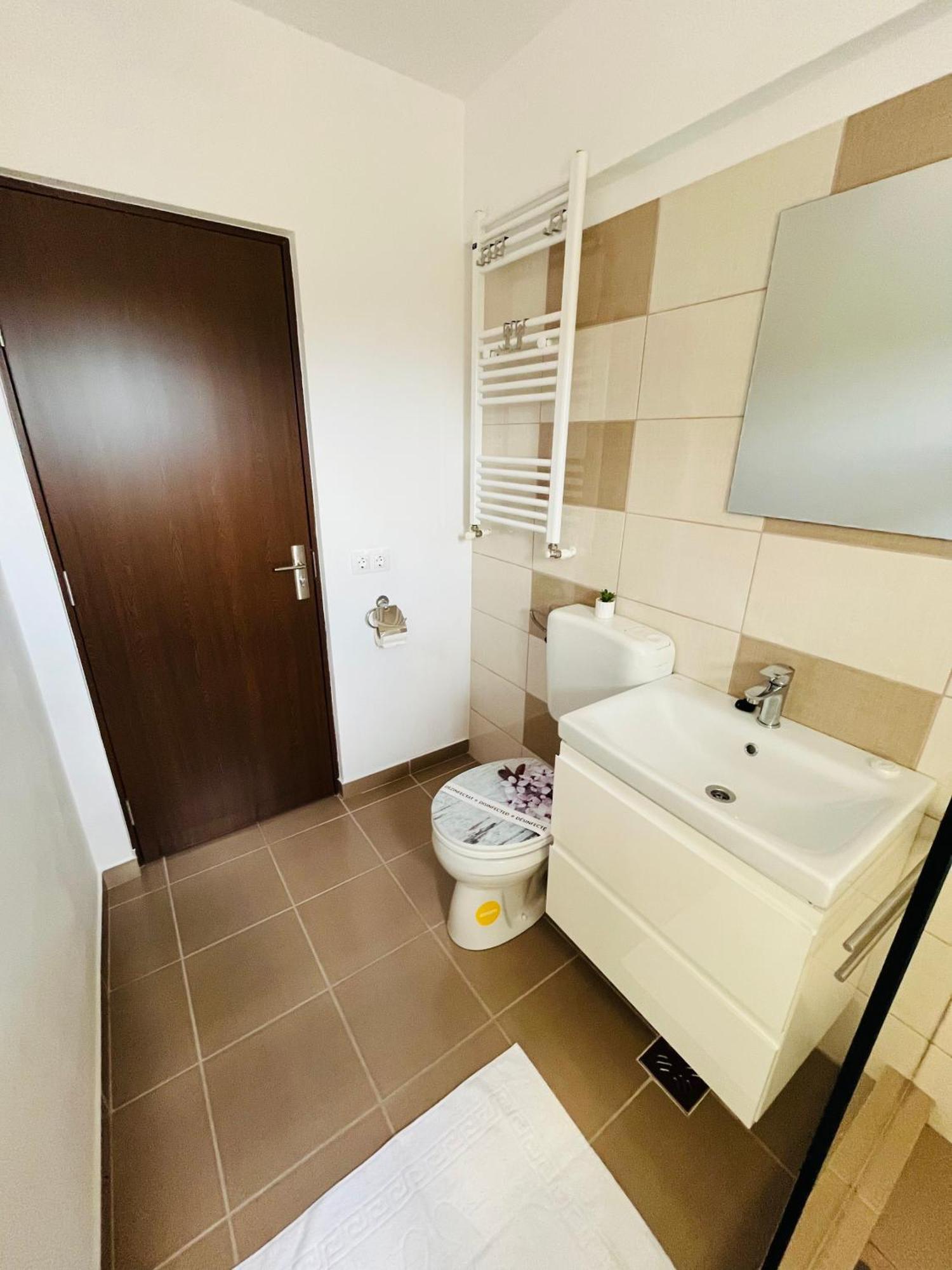 Green Apartaments เซอร์เนช ภายนอก รูปภาพ